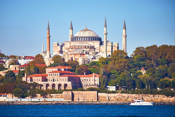 Visitors Guide to Istanbul